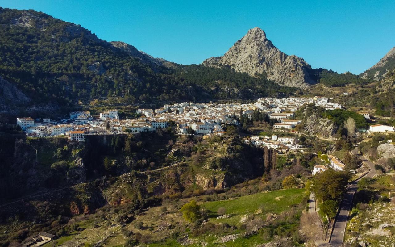 Kampaoh Grazalema Hotel Bagian luar foto